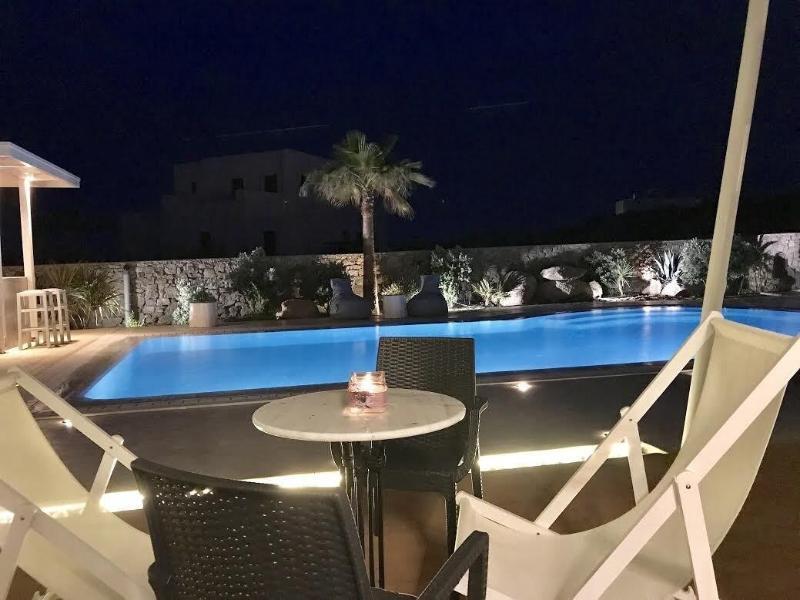 Queen Boutique Suites Mykonos Town Buitenkant foto