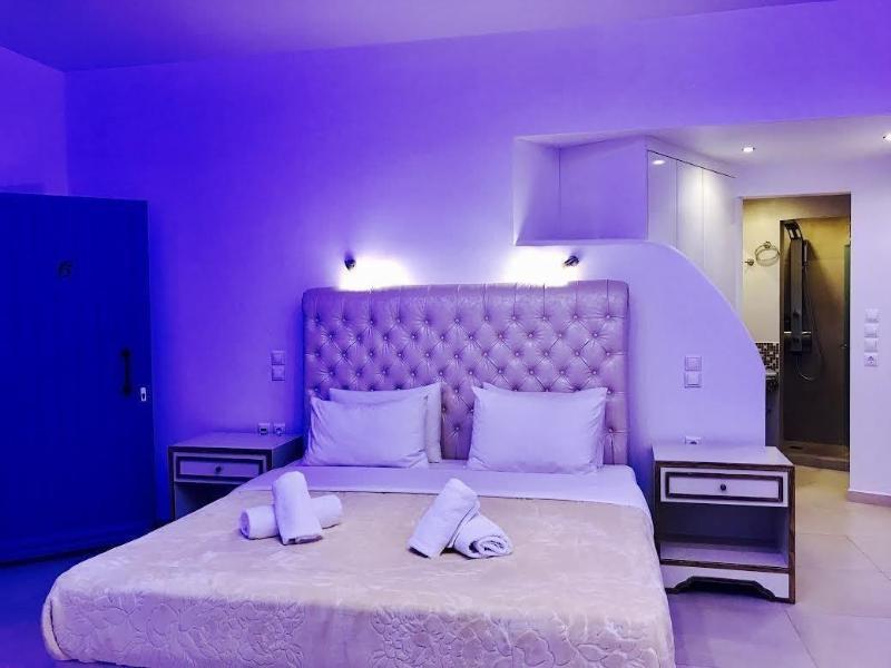 Queen Boutique Suites Mykonos Town Buitenkant foto