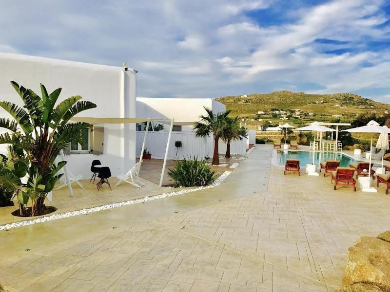 Queen Boutique Suites Mykonos Town Buitenkant foto