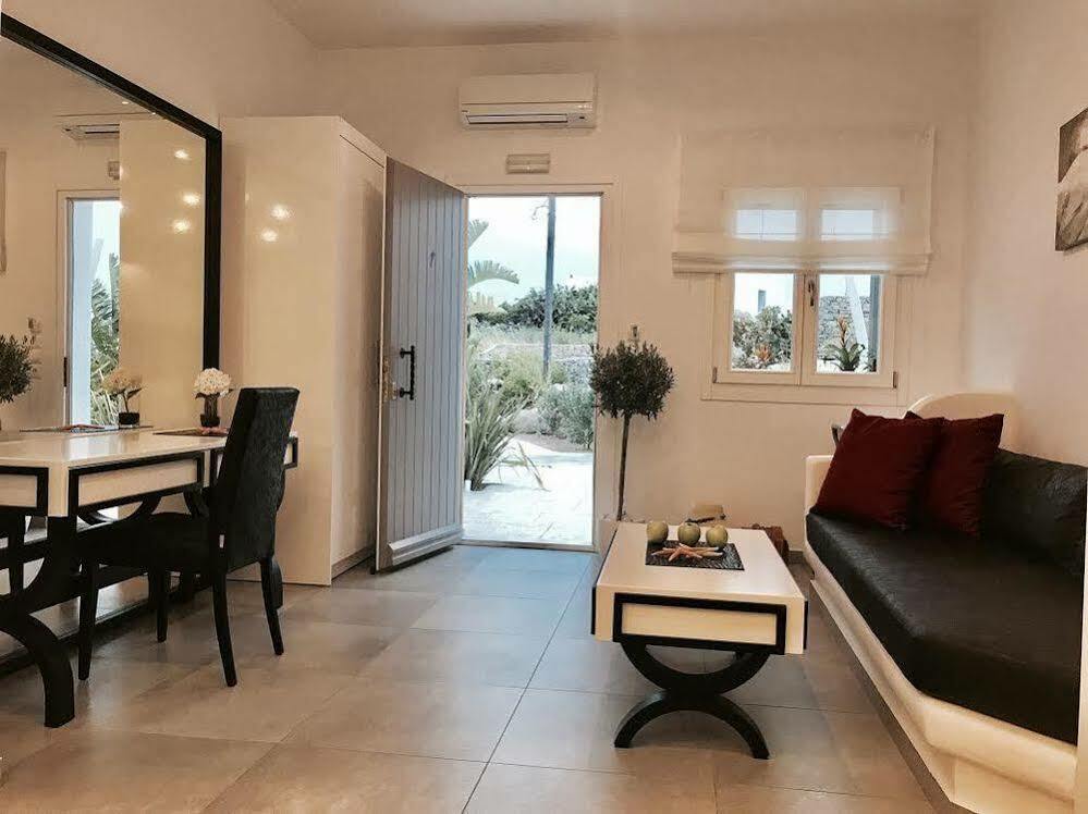 Queen Boutique Suites Mykonos Town Buitenkant foto