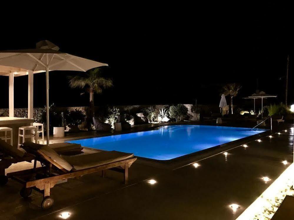 Queen Boutique Suites Mykonos Town Buitenkant foto