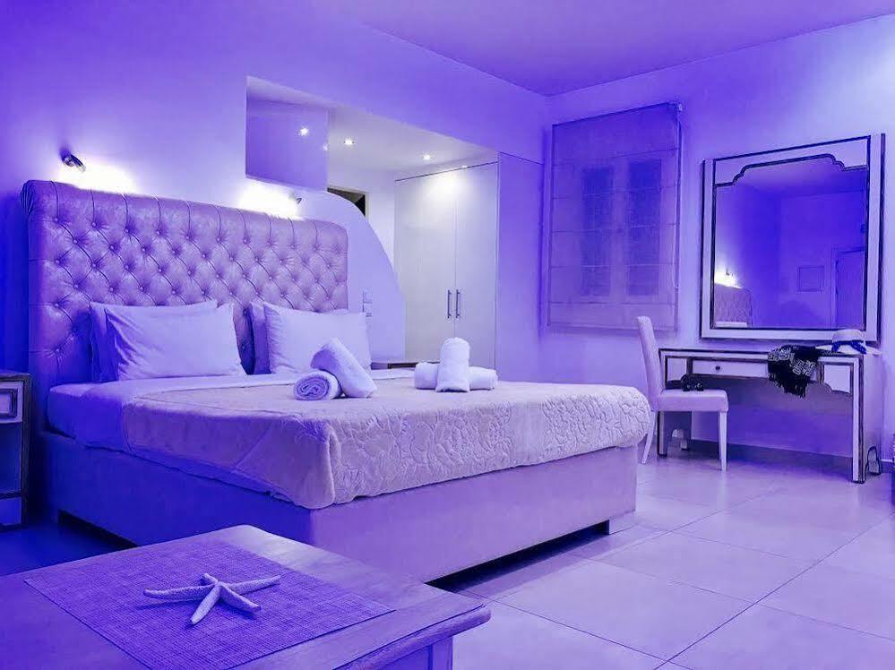Queen Boutique Suites Mykonos Town Buitenkant foto